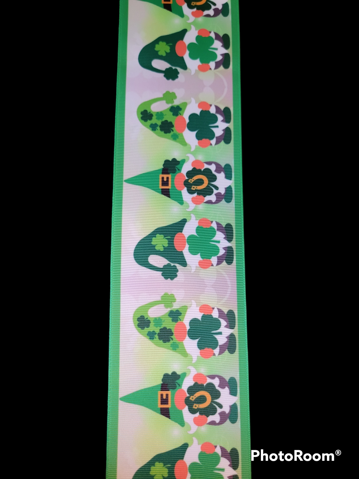 Gnomes holding Clovers grosgrain ribbon - Sold by the Yard