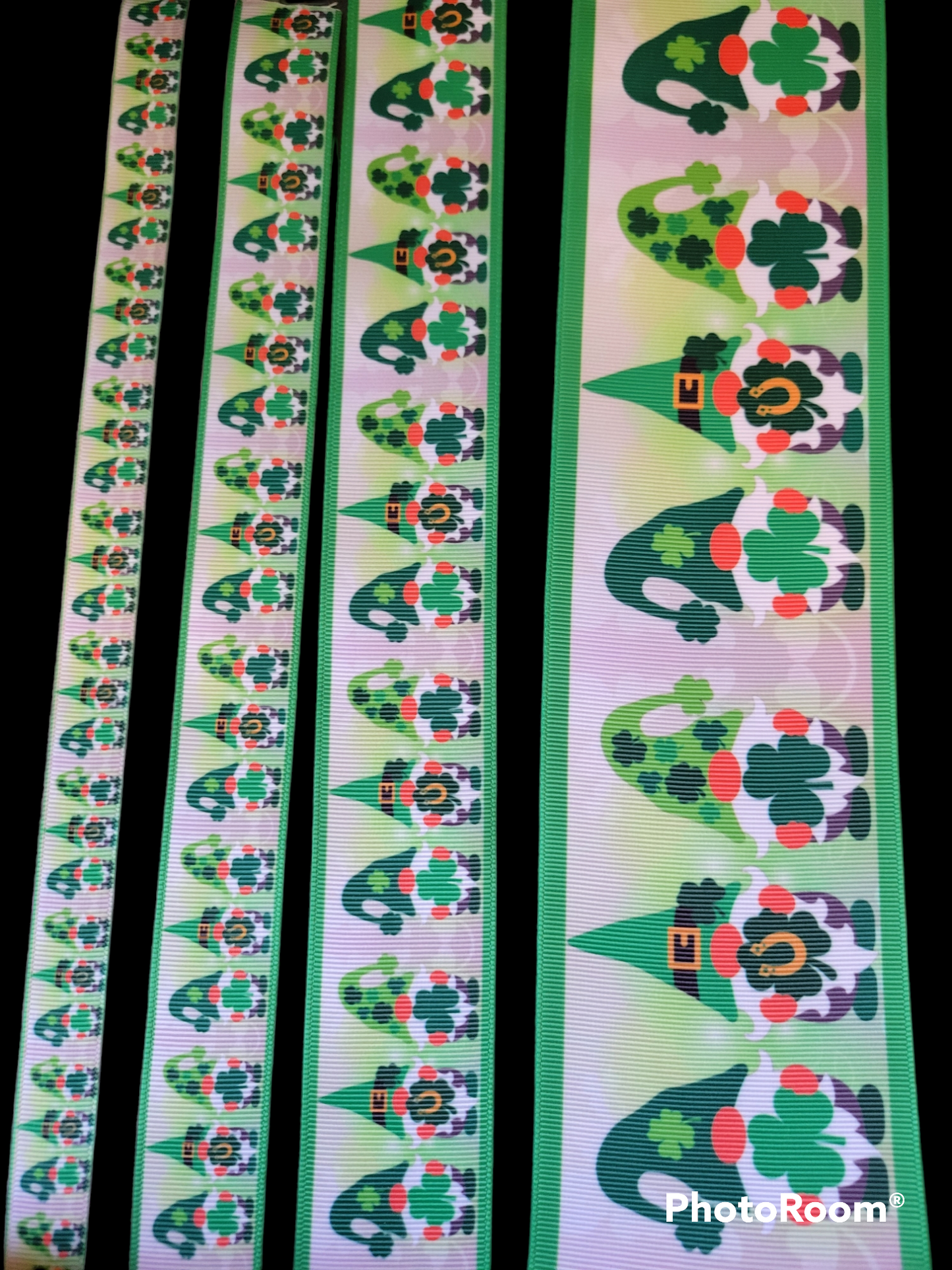 Gnomes holding Clovers grosgrain ribbon - Sold by the Yard