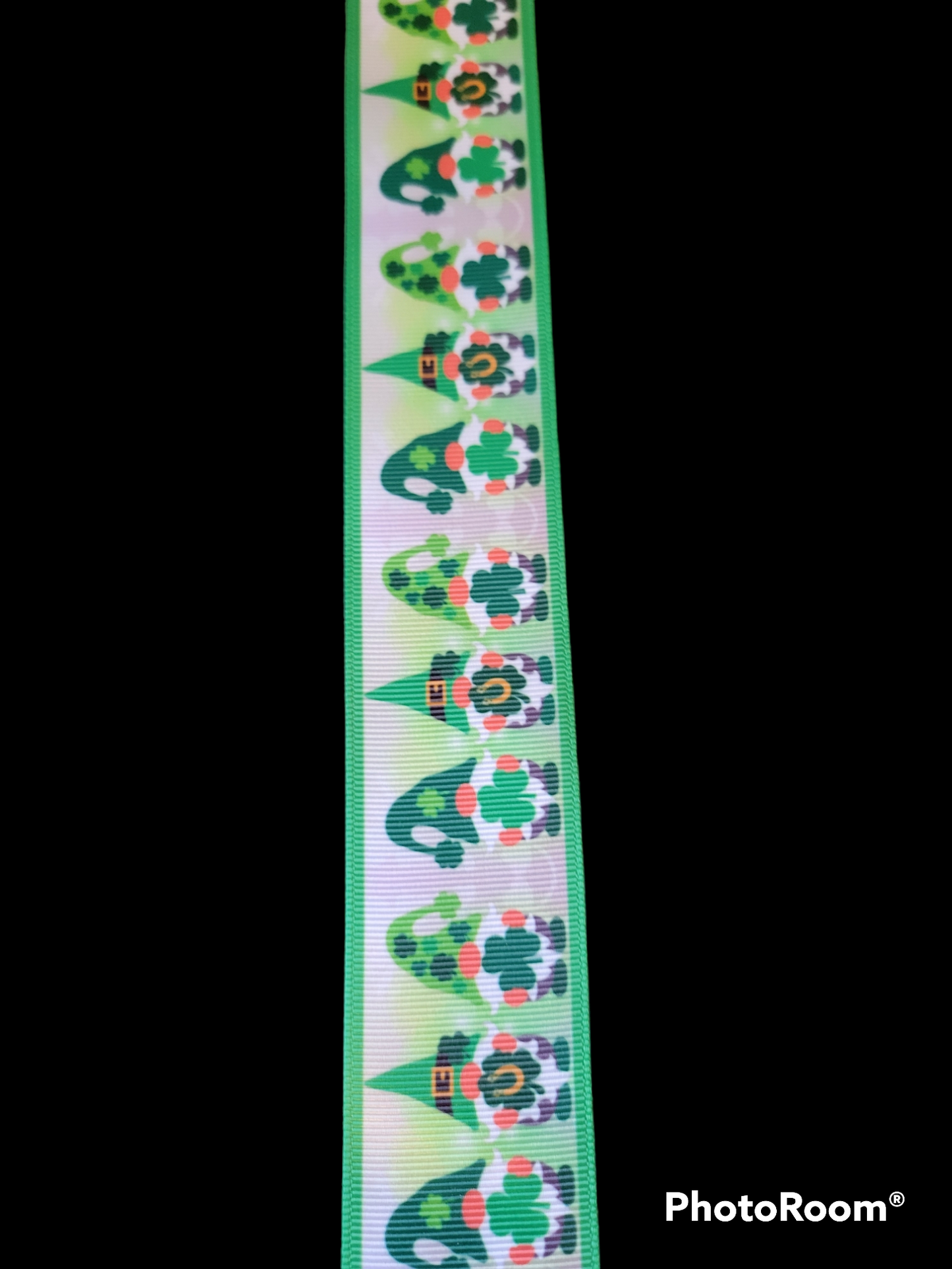 Gnomes holding Clovers grosgrain ribbon - Sold by the Yard
