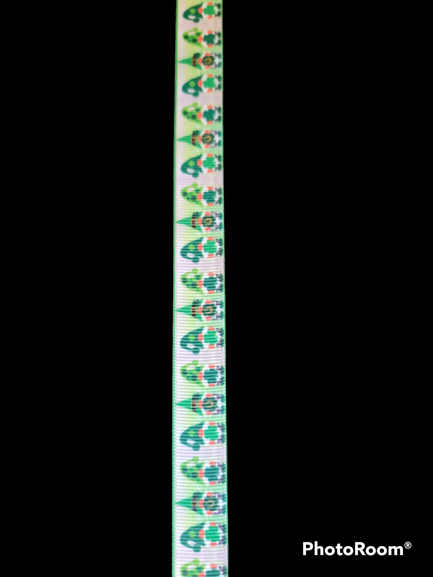 Gnomes holding Clovers grosgrain ribbon - Sold by the Yard